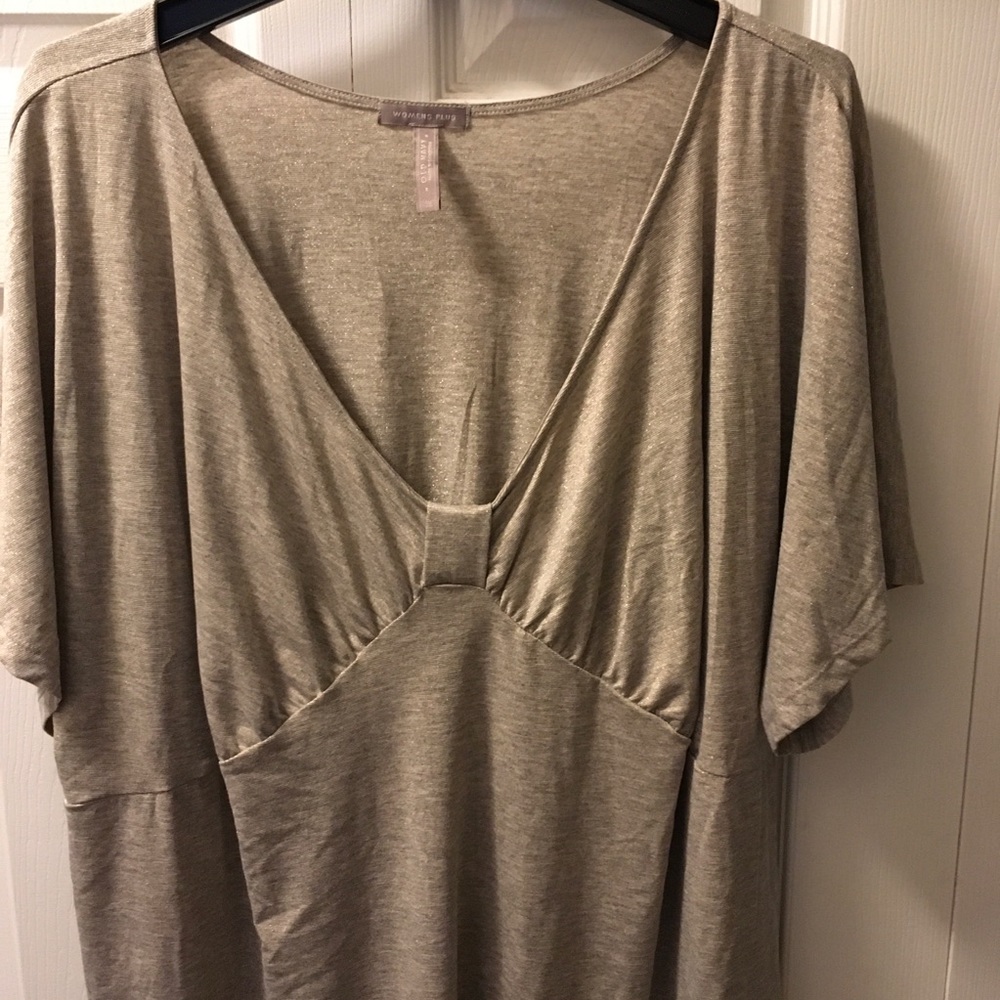 Gold blouse - Picture 2 of 3